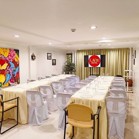 Lavie Hotel Vigan Extérieur photo