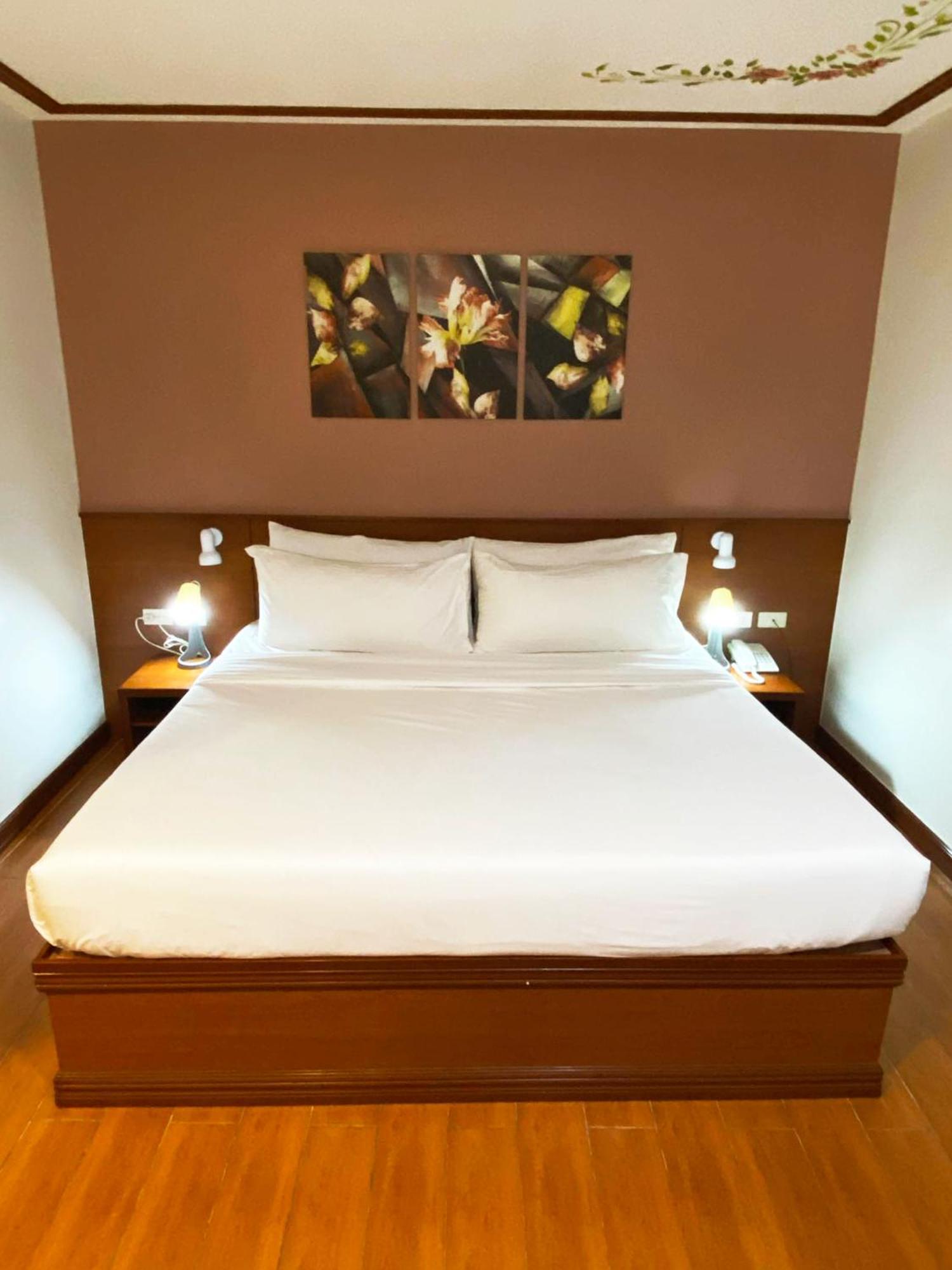 Lavie Hotel Vigan Extérieur photo